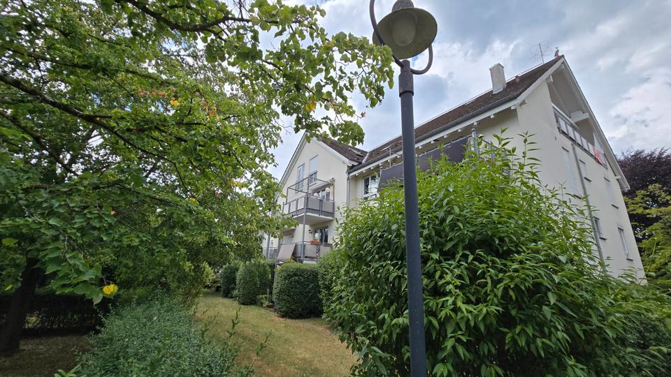 Etagenwohnung Radolfzell am Bodensee - 2 Zimmer, 58 m&sup2;, 196.000&euro; | Angebot:26957446