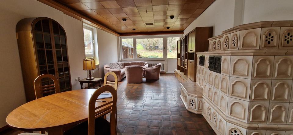 Voll-Möbilierte Wohnung mit Kachelofen 140qm in Bessenbach 2 zimmer