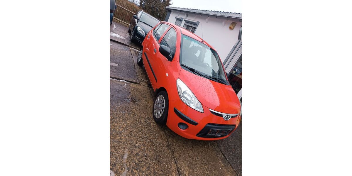 Hyundai i10 110.000 km 2.499 &euro; Gera 07551
