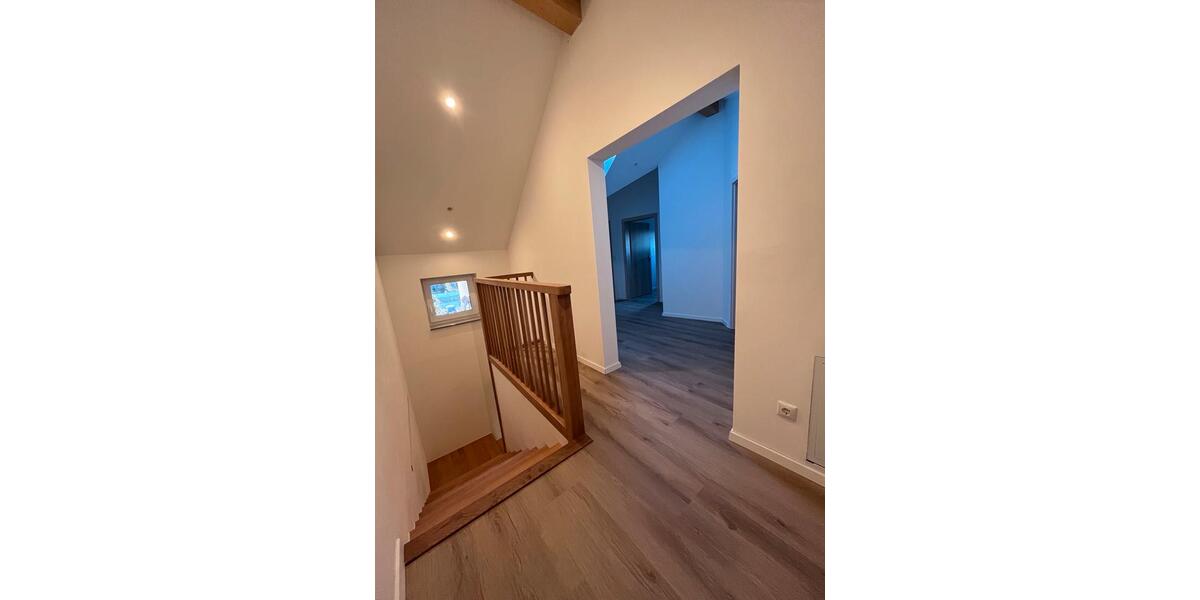 Einfamilienhaus Deggendorf - 3 Zimmer, 110 m&sup2;, 1.485&euro; | Angebot:25369868