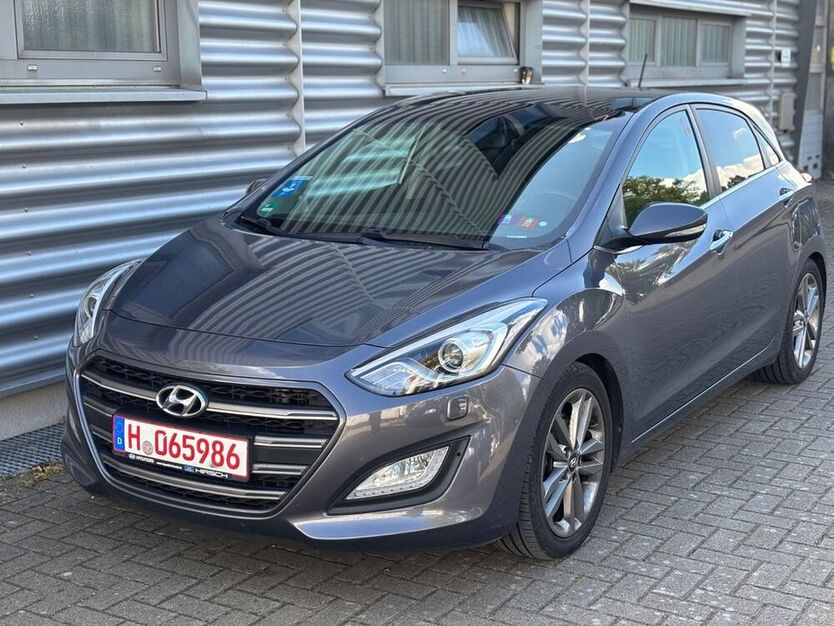 i30