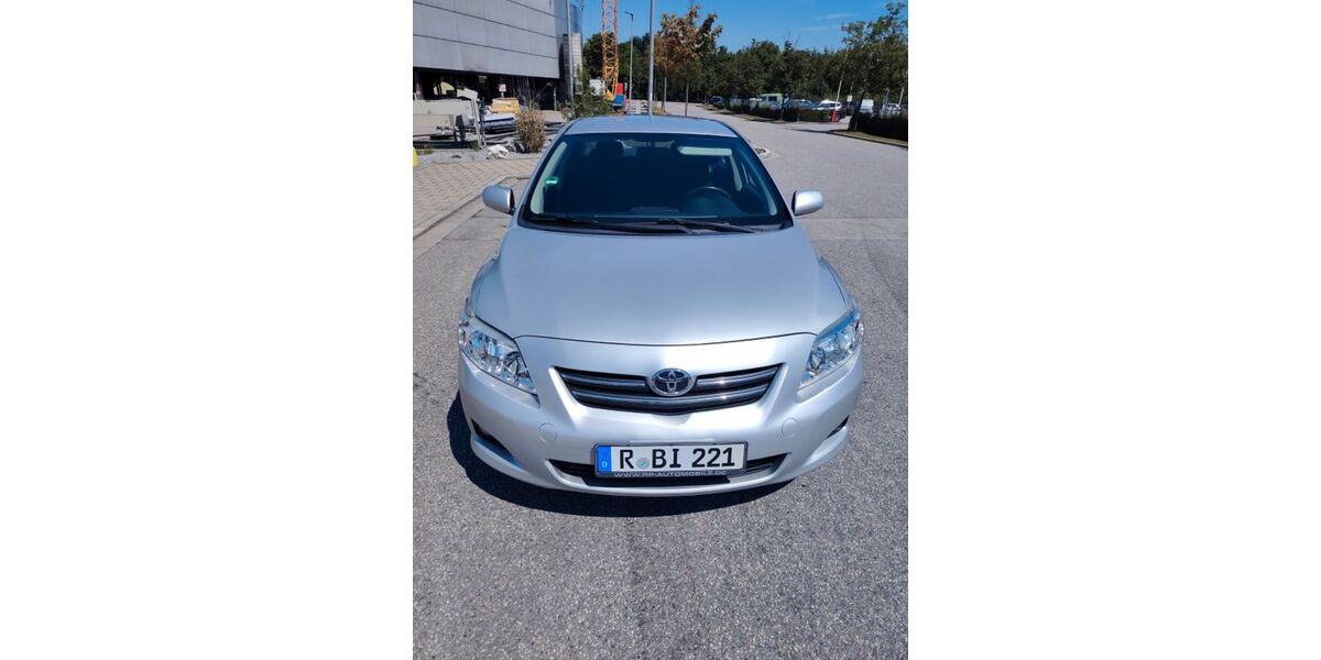 Toyota Corolla 264.136 km 3.900 &euro; Regensburg 93053