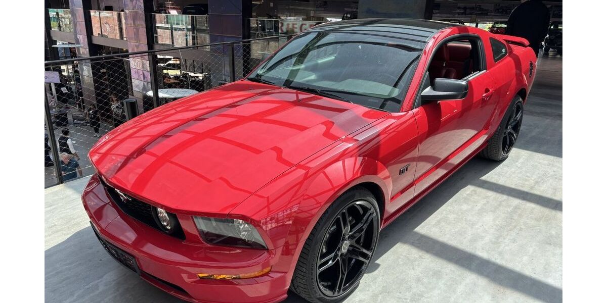 Ford Mustang 66.833 km 24.890 &euro; Nersingen 89278