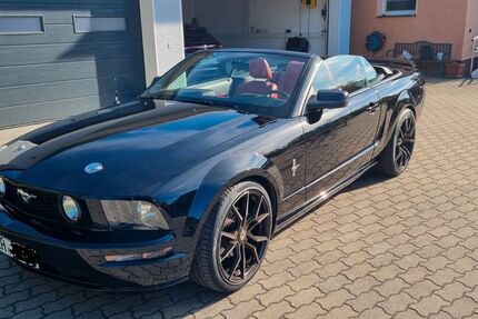 Ford Mustang 111.678 km 18.000 &euro; Büchenbach 91186