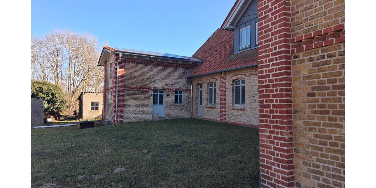 Einfamilienhaus Behren-Lübchin Alt Quitzenow - 8 Zimmer, 275 m&sup2;, 980.000&euro; | Angebot:26583130