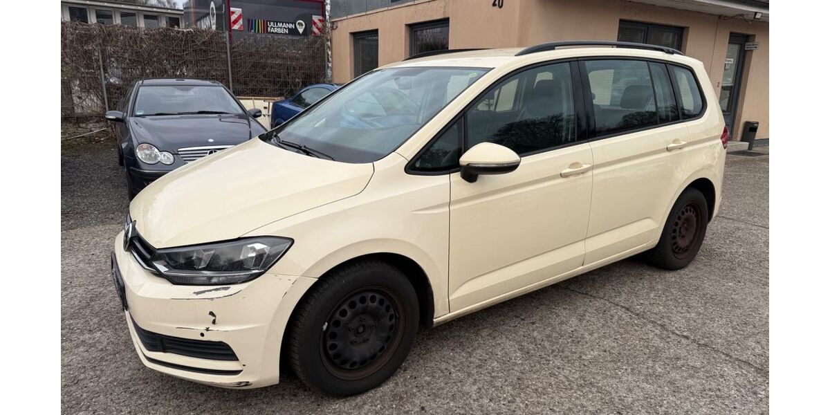 VW Touran 244.000 km 6.999 &euro; Hamburg 22047