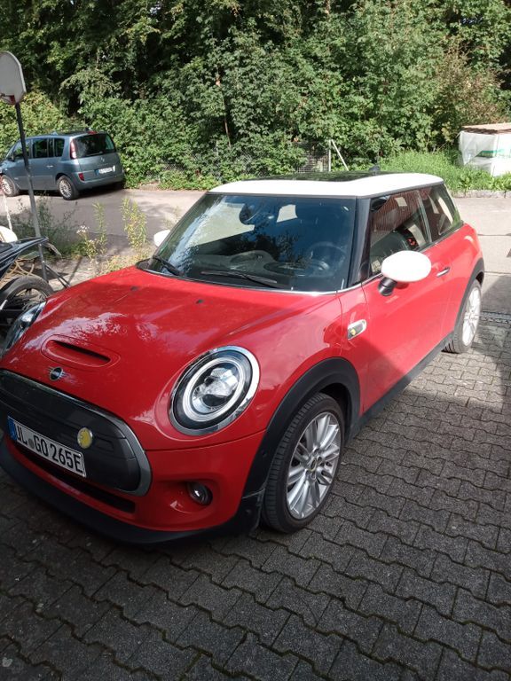 Cooper SE
