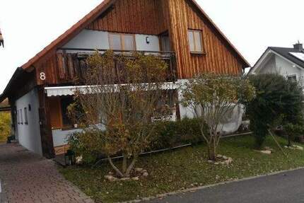 Sulzfeld - schöne 3,5 Zimmer-Wohnung ab sofort