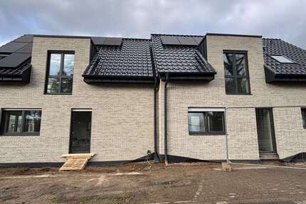 Haus zum Mieten in Hamminkeln Dingden 1.350 € 102 m² 3 zimmer