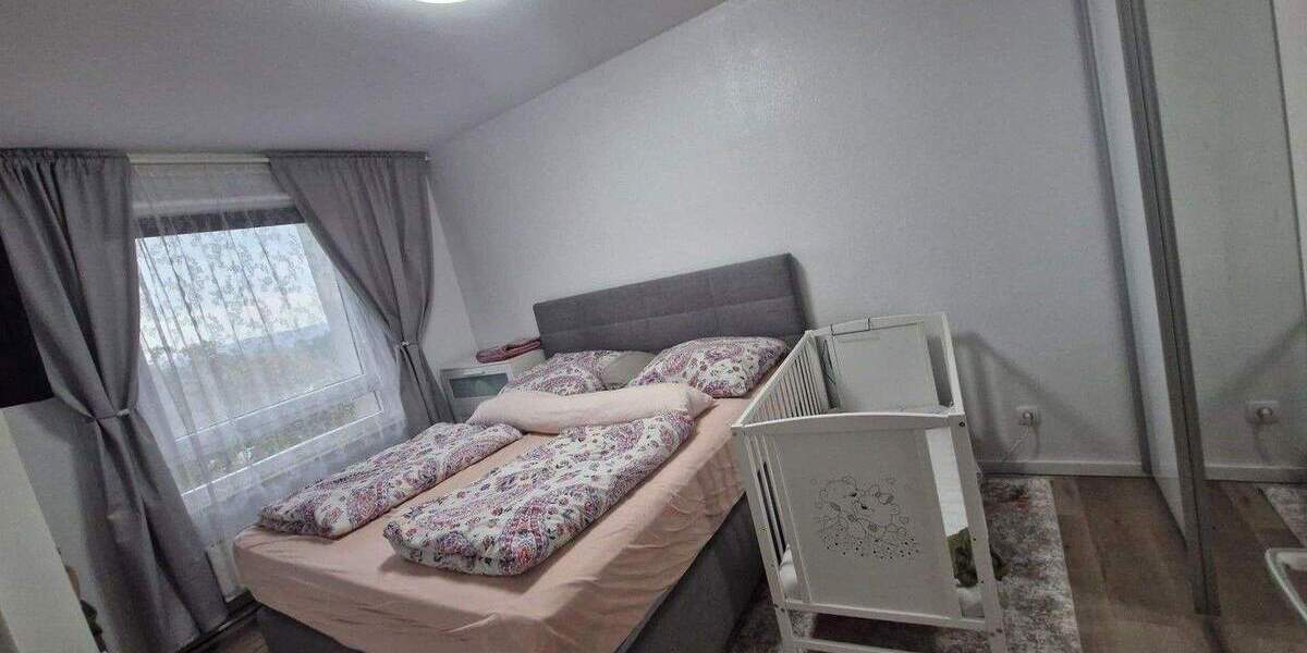 Etagenwohnung Wiesbaden Klarenthal - 4 Zimmer, 83 m&sup2;, 300.000&euro; | Angebot:25728338