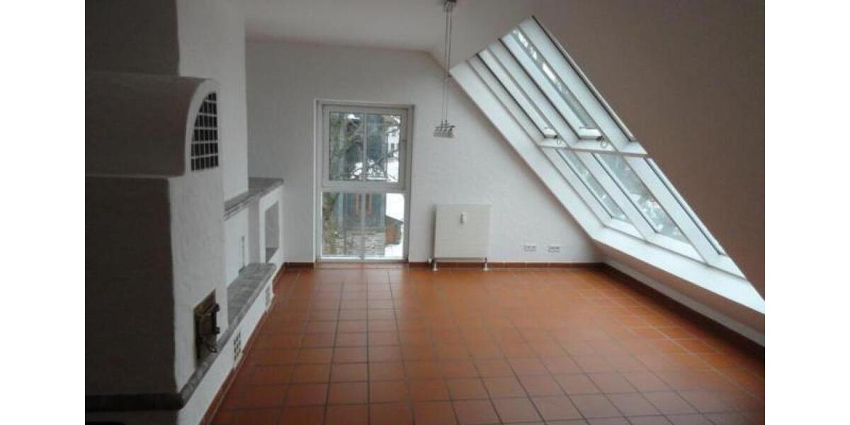 Maisonettenwohnung Neuhaus am Rennweg - 6.5 Zimmer, 270 m&sup2;, 1.198&euro; | Angebot:26201163