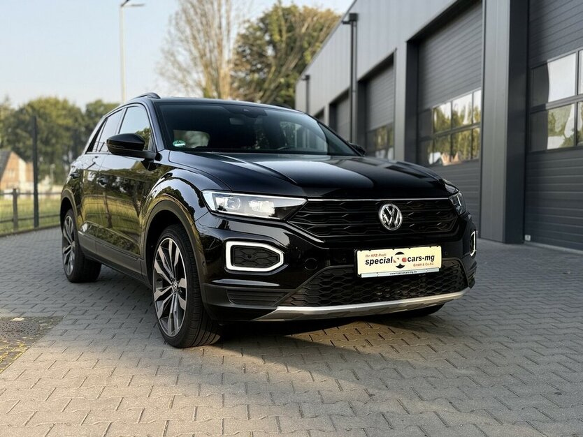 VW T-Roc R-Line 4Motion / CAM / PANO / Standheizung 95.788 km 24.990 € Mönchengladbach 41066