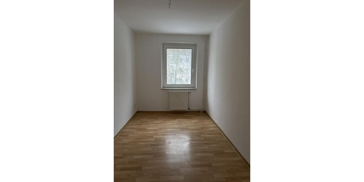 Etagenwohnung Finsterwalde - 2.5 Zimmer, 59 m&sup2;, 387&euro; | Angebot:25883938