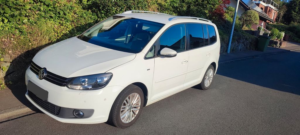 VW Touran 200.000 km 8.200 &euro; Netphen 57250