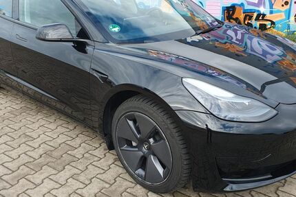 Tesla Model 3 52.500 km 26.990 &euro; Leipzig 04179