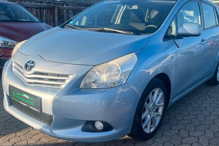Toyota Verso 185.811 km 5.900 &euro; Nürnberg 90439