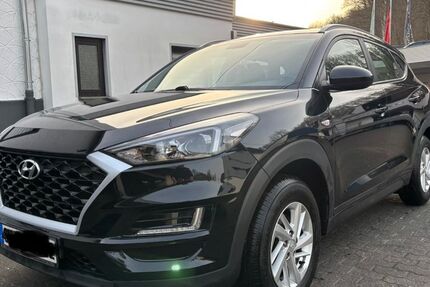 Hyundai TUCSON 155.363 km 14.600 &euro; Walterschen 57632