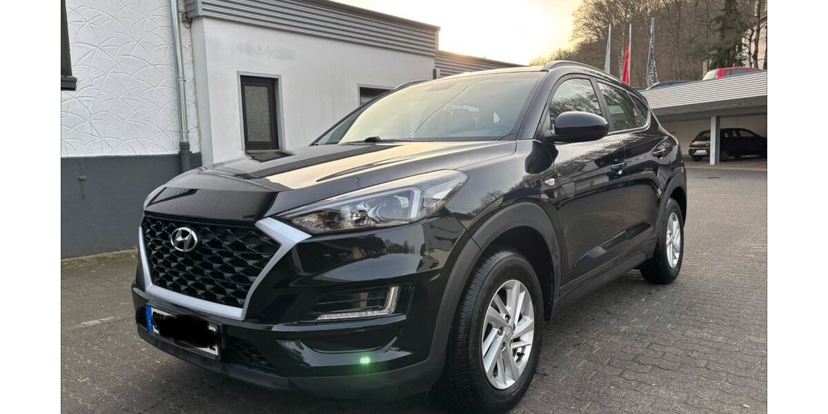 Hyundai TUCSON 155.363 km 14.600 &euro; Walterschen 57632