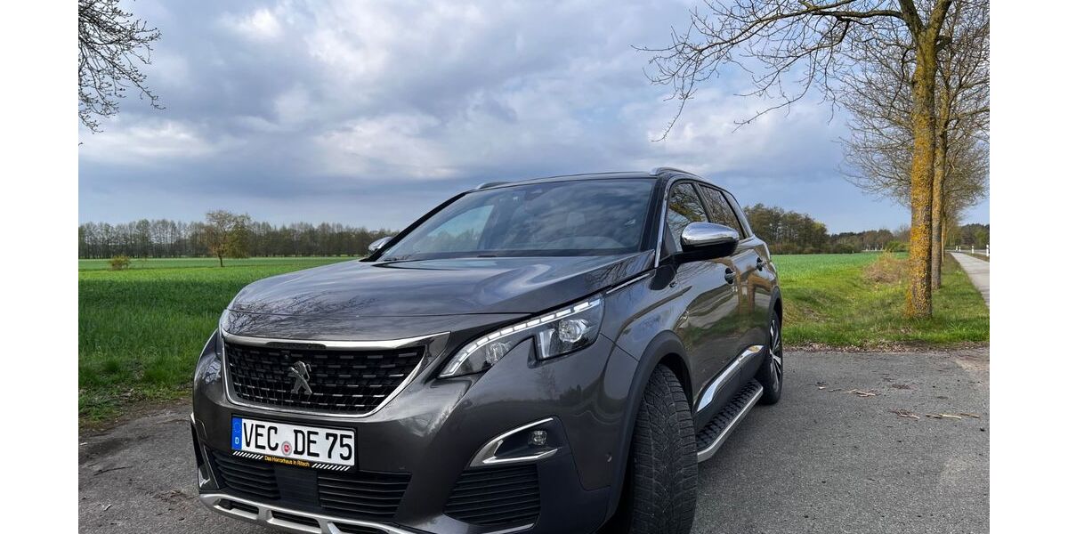 Peugeot 5008 187.000 km 17.800 &euro; Damme 49401