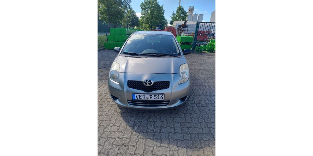 Toyota Yaris 178.200 km 2.150 &euro; Achim 28832