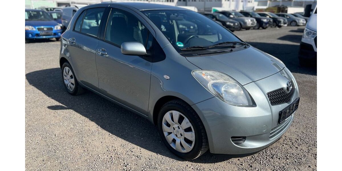 Toyota Yaris 154.992 km 2.750 &euro; Nürnberg 90425