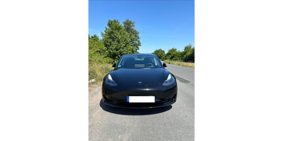 Tesla Model 3 108.000 km 22.900 &euro; Kahl 63796