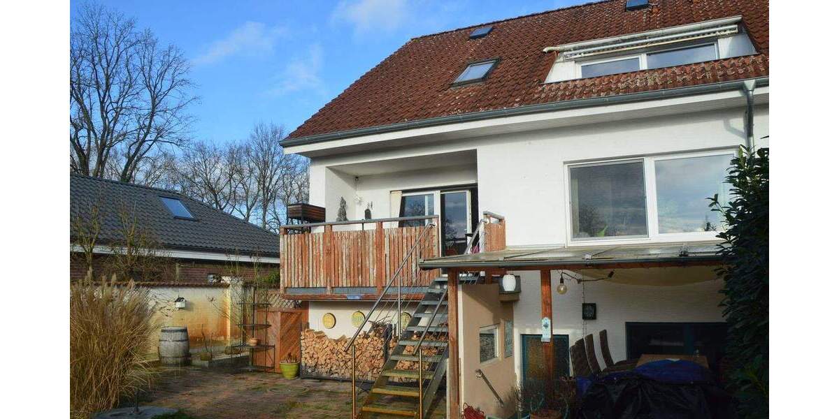 BJ 1993 - Modernisierte Doppelhaushälfte in Isernhagen-HB erwartet Sie ! 5 zimmer