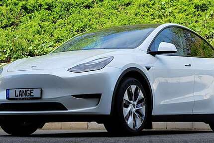 Tesla Model Y 39.168 km 40.980 &euro; Köln 50996
