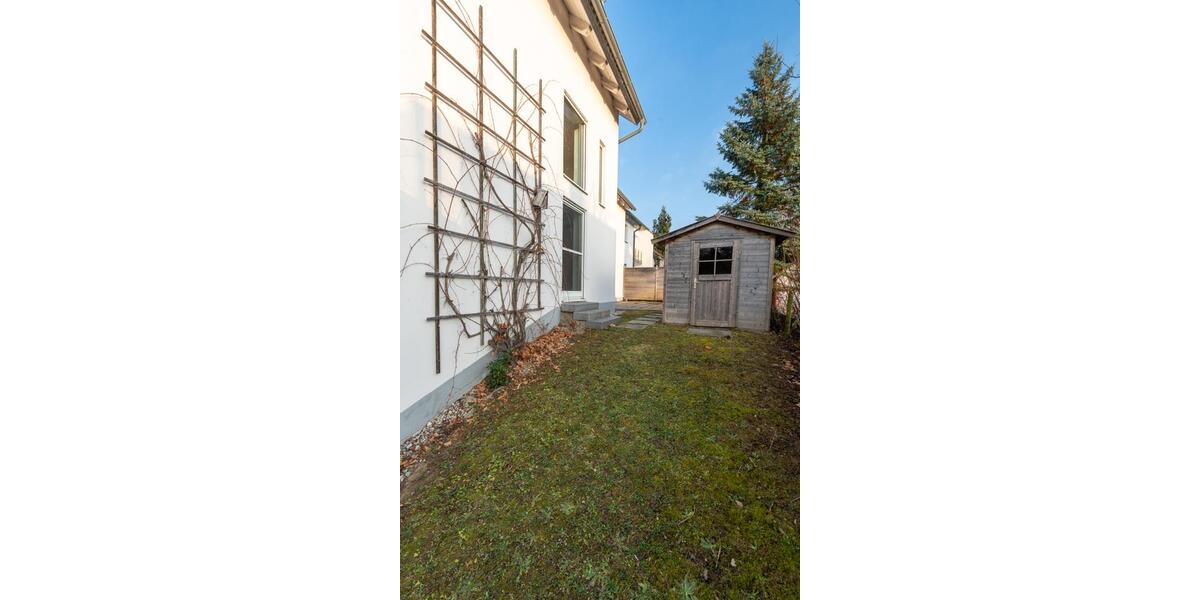 Einfamilienhaus Essenbach - 6 Zimmer, 180 m&sup2;, 2.750&euro; | Angebot:24787569