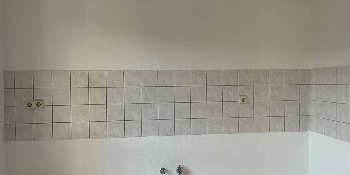 Zur Anlage mit Potential für mehr - Küche und Bad mit Fenster, Balkon sowie Stellplatz! - Etagenwohnung Chemnitz Hilbersdorf | Angebot:26781610