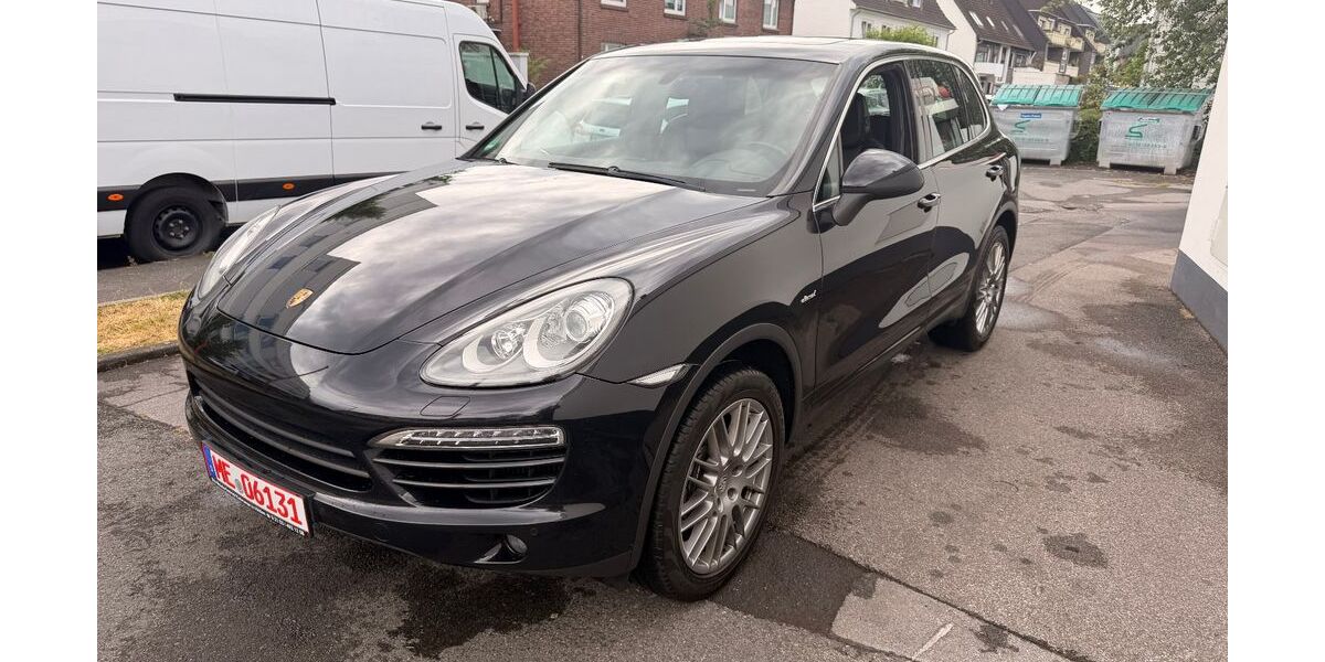 Porsche Cayenne 231.000 km 19.500 &euro; Hilden 40724