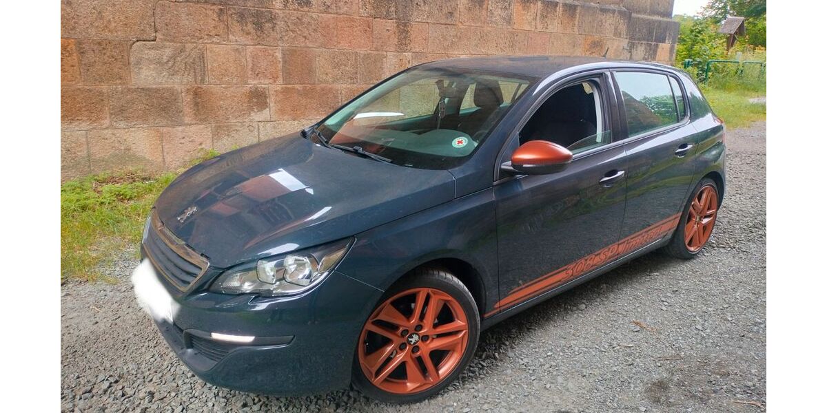Peugeot 308 49.000 km 8.000 &euro; Mylau 08499