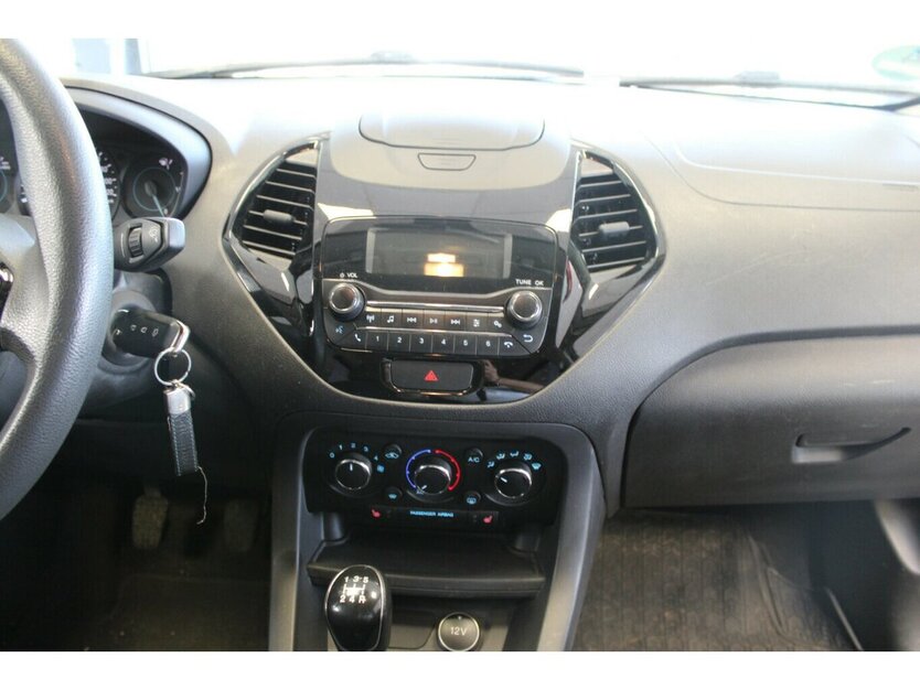 Ford Ka+ 1.2 S&S Active - Klima - SHZ - 66.196 km 9.480 € Euskirchen 53881