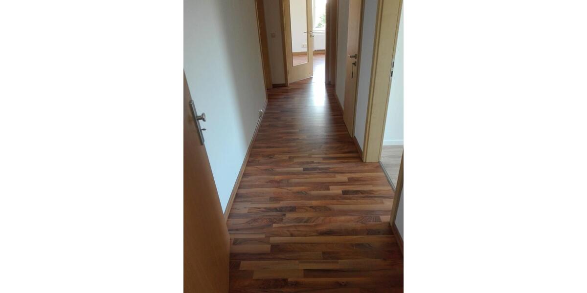 Etagenwohnung Thermalbad Wiesenbad - 3 Zimmer, 64 m&sup2;, 370&euro; | Angebot:26382757