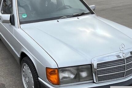 Mercedes-Benz 190 189.000 km 11.499 &euro; Stuttgart 70374