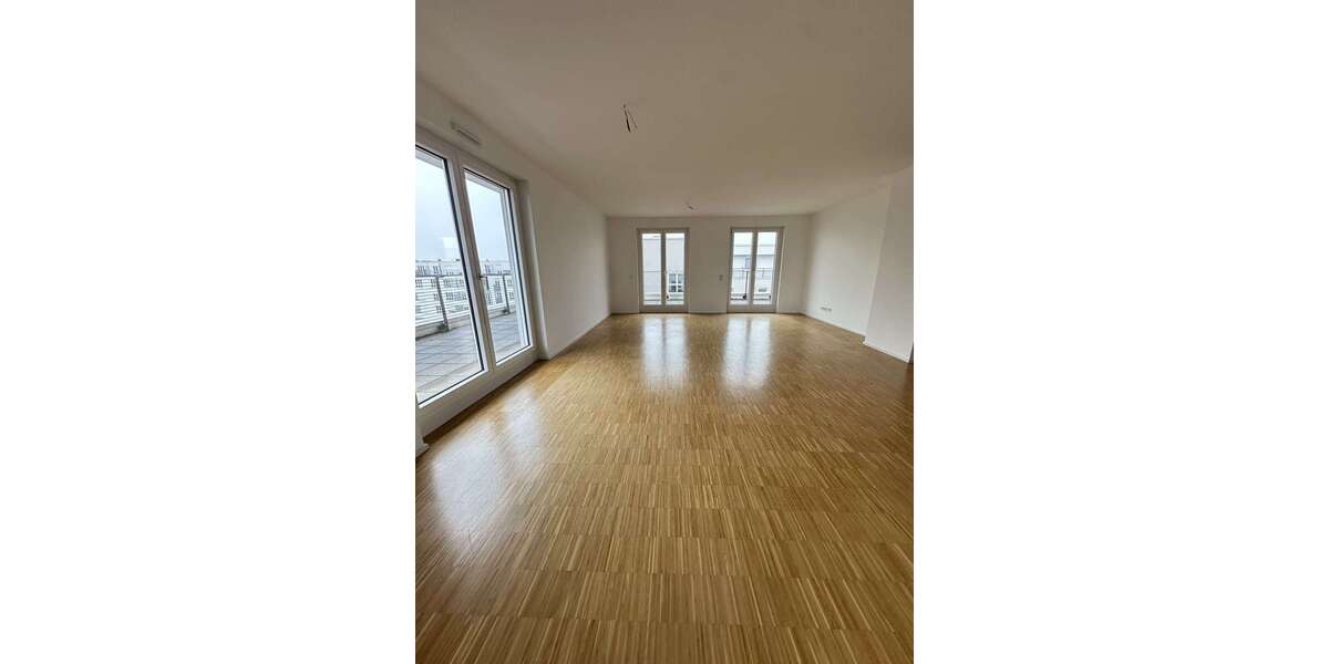 Etagenwohnung Frankfurt Gallus - 3 Zimmer, 122 m&sup2;, 1.940&euro; | Angebot:27108468