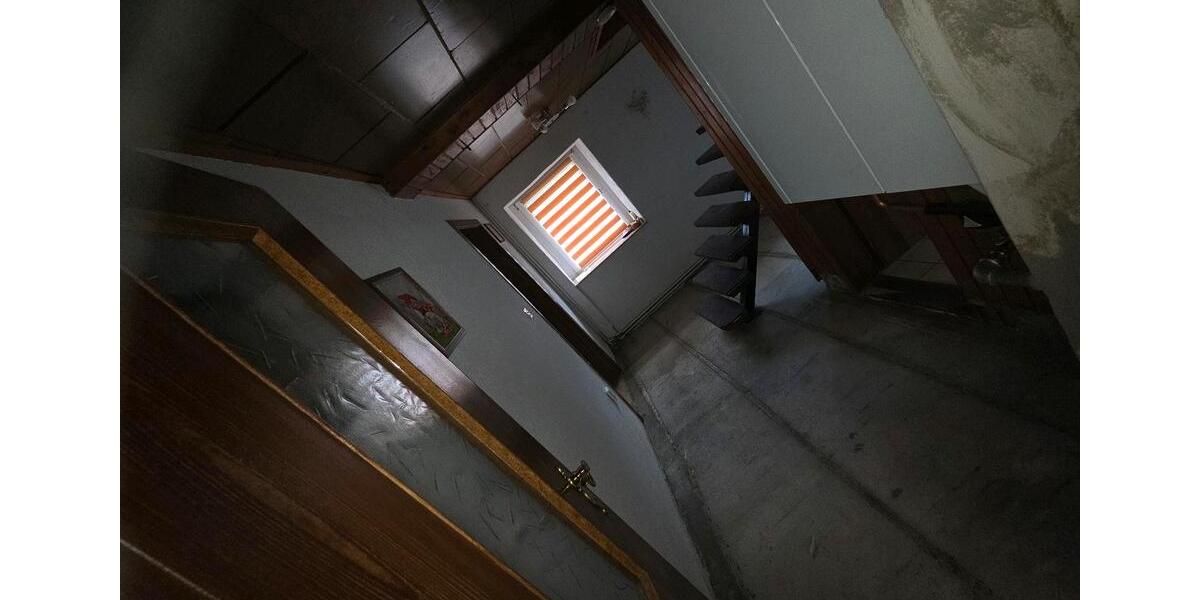 Doppelhaushälfte Bad Lauchstädt - 4 Zimmer, 75 m&sup2;, 84.000&euro; | Angebot:27107780