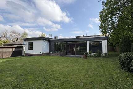 Haus Niederhöchstadt Niederhöchstadt - 7 Zimmer, 195 m&sup2;, 895.000&euro; | Angebot:26038825