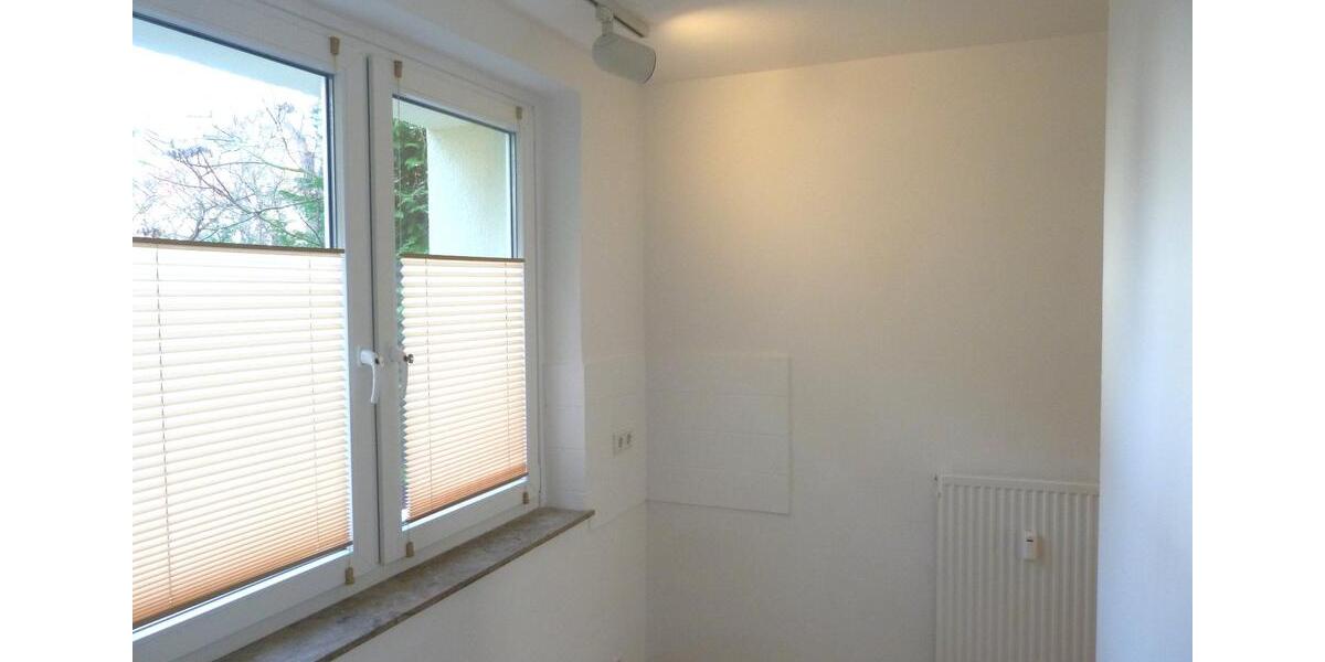 von privat: maschseenah und kernsaniert 2 zimmer