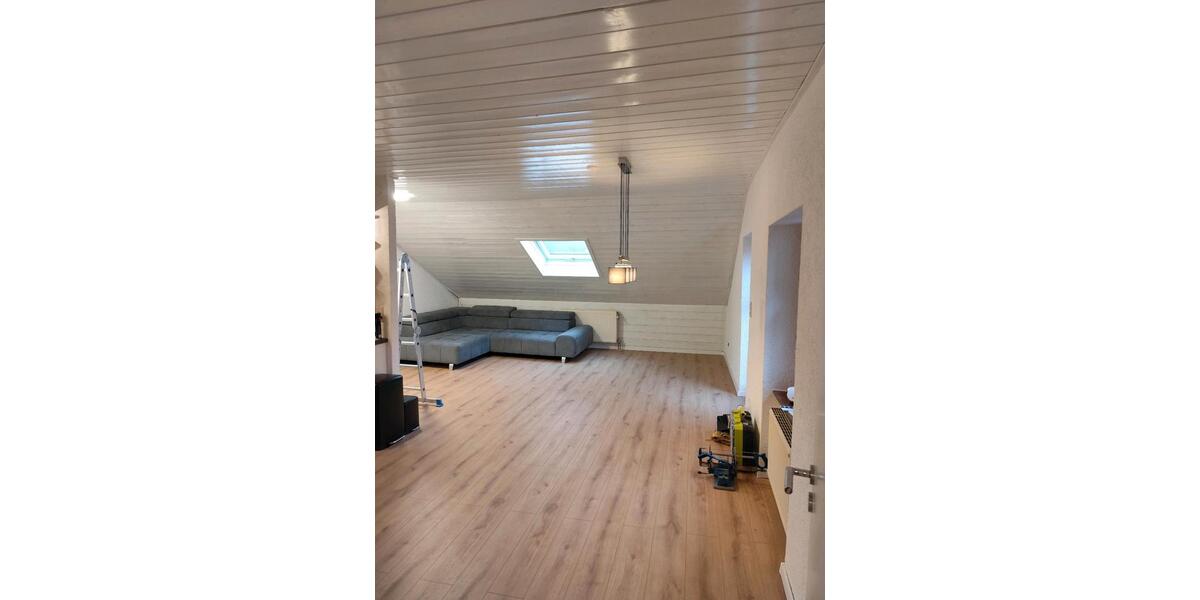 Dachgeschoßwohnung Schopfheim - 3.5 Zimmer, 72 m&sup2;, 950&euro; | Angebot:25328082