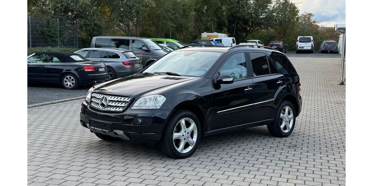 Mercedes-Benz ML 320 243.043 km 6.790 &euro; Bad staffelstein 96231