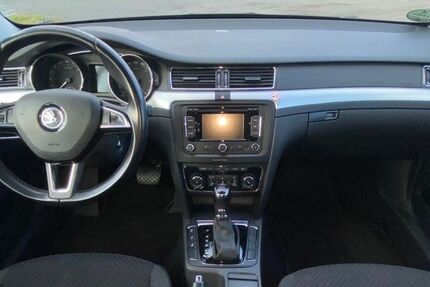 Skoda Superb 225.000 km 7.000 &euro; Baunatal 34225