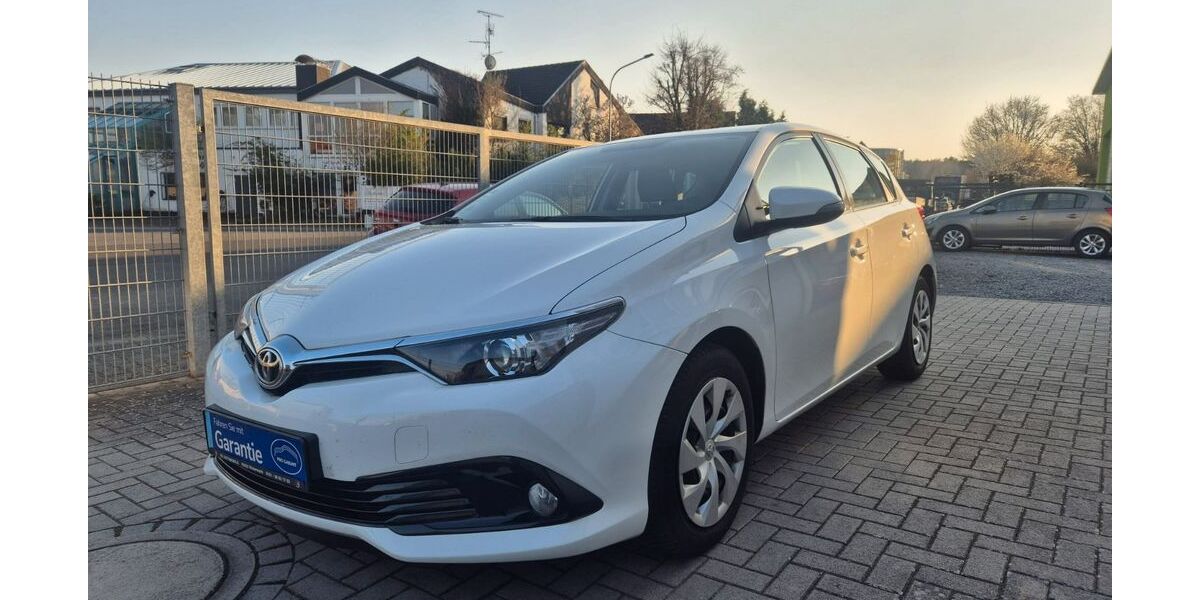 Toyota Auris 76.000 km 9.900 &euro; Rödermark 63322