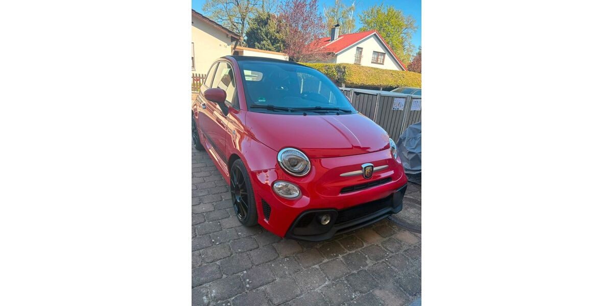 Abarth 595C 96.500 km 13.799 &euro; Gilching 82205