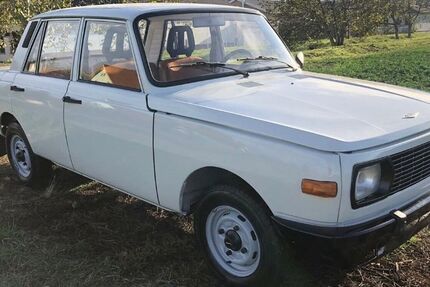 Wartburg 353 48.000 km 7.500 € Leipzig 04288