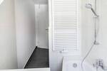 schöne, gut-geschnittene, renovierte 2-Zimmerwohnung zu vermieten