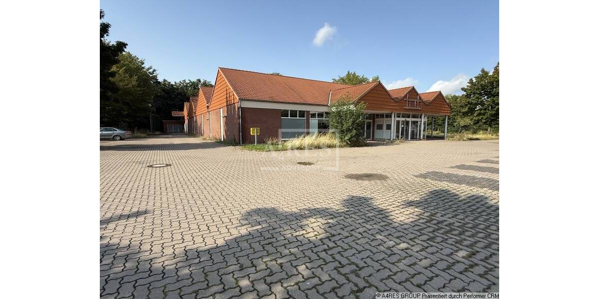 Großes Grundstück für Ideen - Einzelhandelsareal in Leuna zimmer