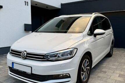 VW Touran 153.950 km 15.990 &euro; Rödinghausen 32289