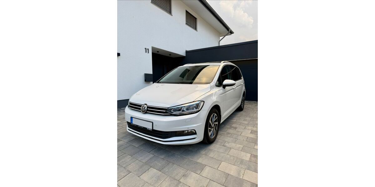 VW Touran 153.950 km 15.990 &euro; Rödinghausen 32289