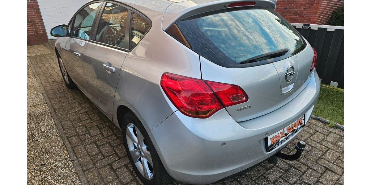 Opel Astra 361.500 km 2.499 &euro; Schortens 26419